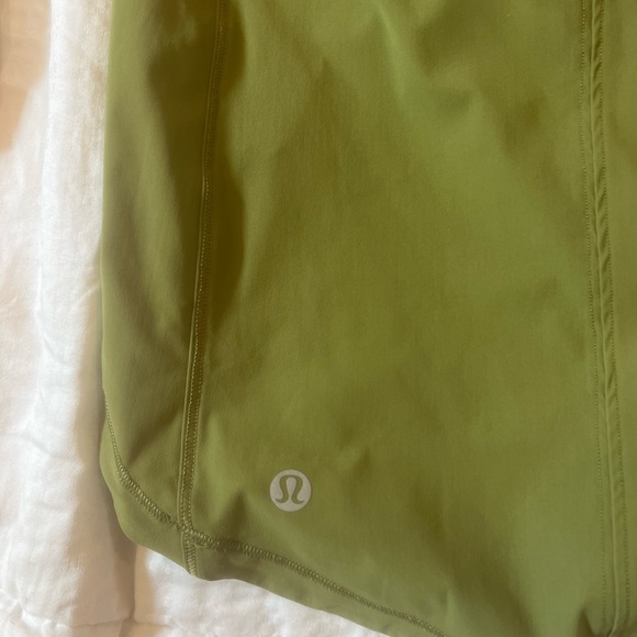 Lululemon shirt - Picture 3 of 3